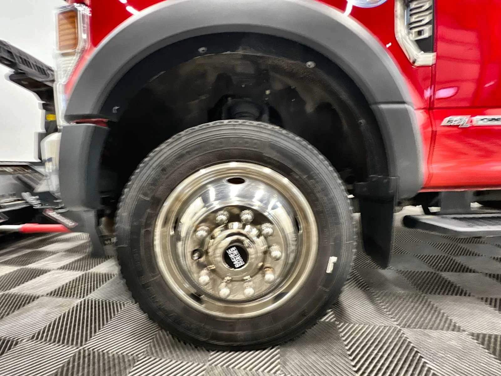 Used 2022 RED Ford XL image 18