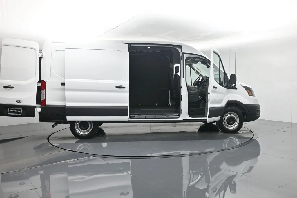 New 2026 White Ford Base image 4