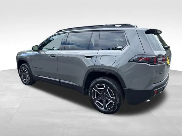 New 2026 Sting-Gray Clear-Coat Exterior Paint Jeep Laredo image 5