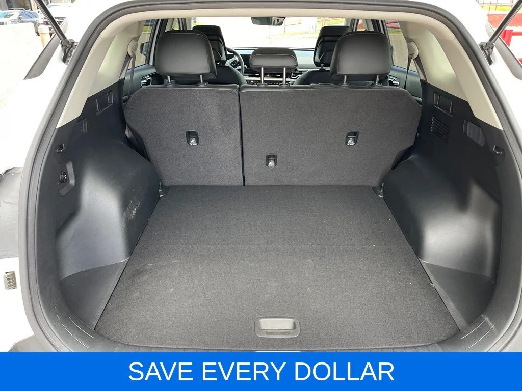 Used 2024 White Kia EX image 6