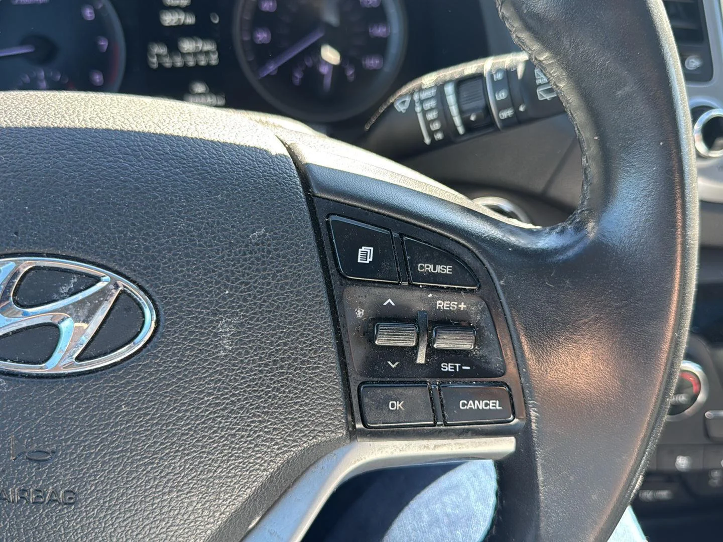 Used 2017 Caribbean Blue Hyundai Limited image 18