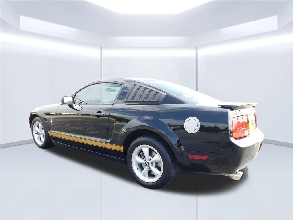 Used 2008 Black Ford V6 Premium image 5