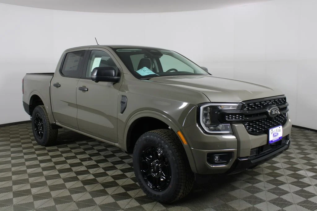 New 2026 Marsh Gray Ford XLT image 1