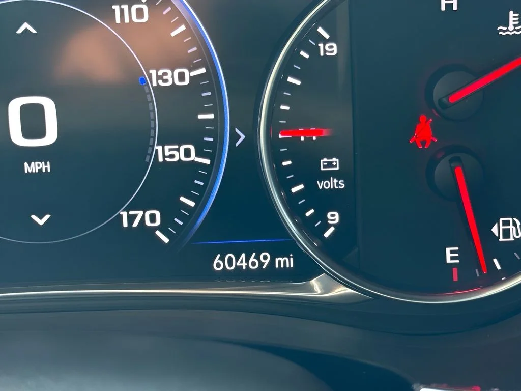 Used 2023 White Chevrolet Premier image 16