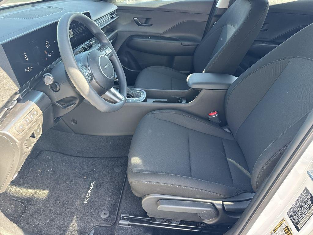 New 2026 White Hyundai SE FWD image 9