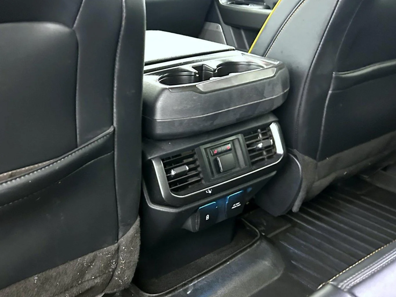 Used 2023 White Ford Tremor image 21