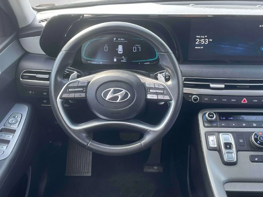 Certified Used 2024 Gray Hyundai XRT image 15