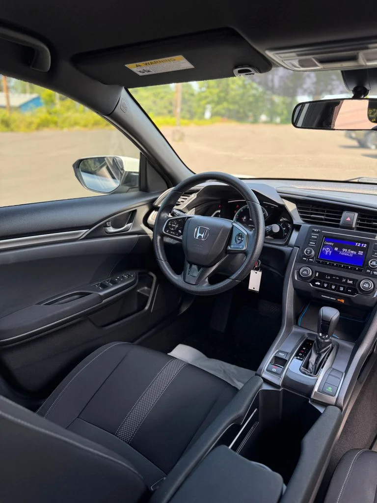 Used 2021 Platinum White Pearl Honda LX image 29