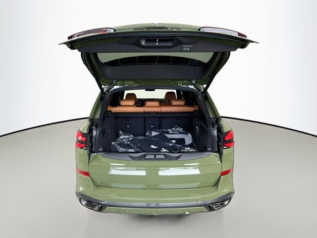 Used 2026 Urban Green BMW xDrive40i image 26