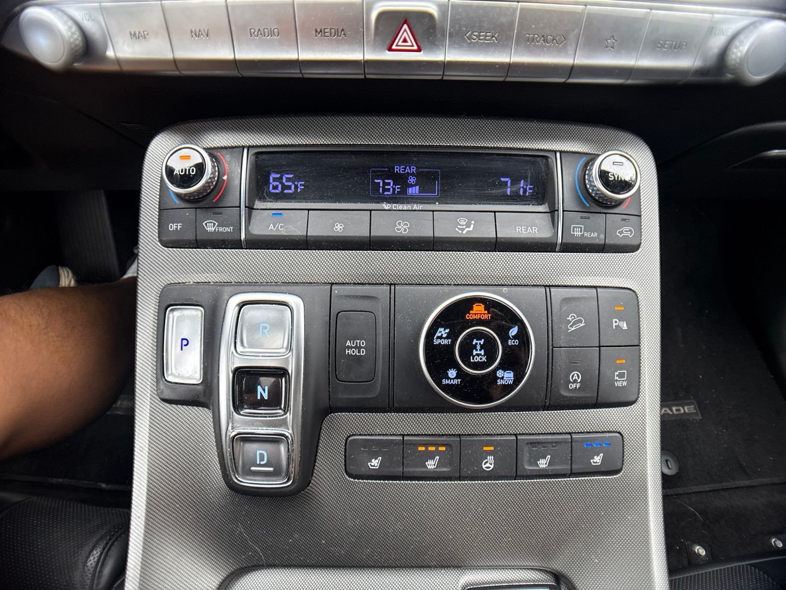 Used 2020 White Hyundai Limited image 32