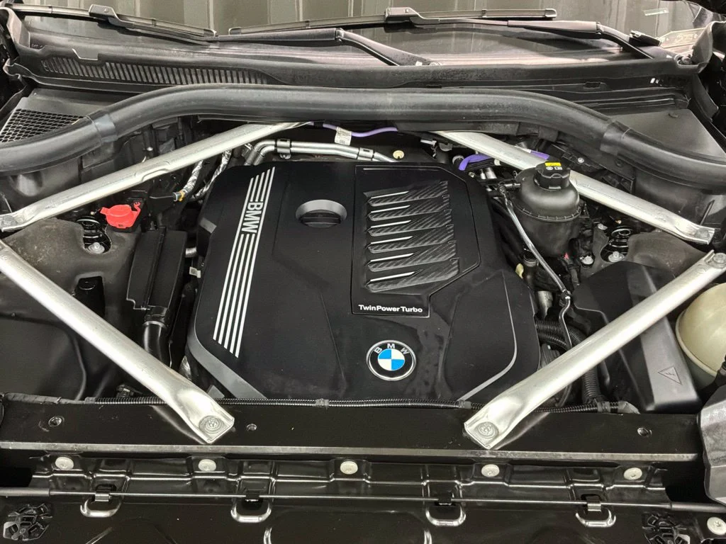 Used 2022 Jet Black BMW xDrive40i image 35