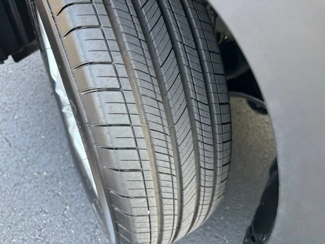 Used 2026 Off-white Toyota LE image 13