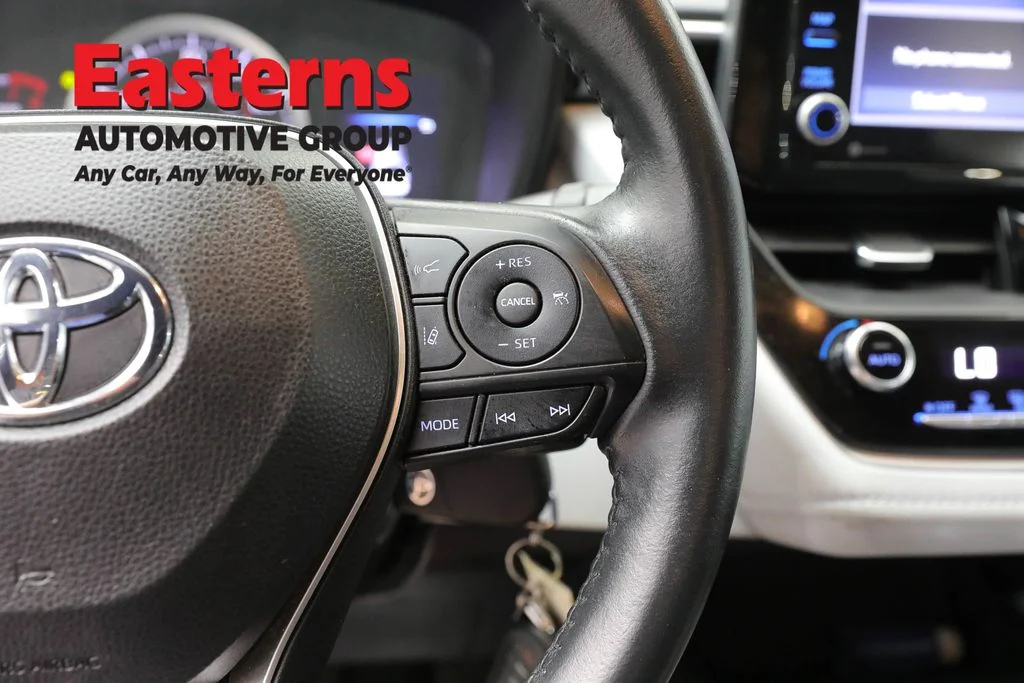 Used 2022 Blue Toyota SE image 15