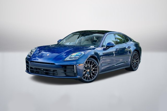 2026 Porsche Panamera 4