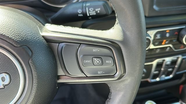 Used 2023 White Jeep Willys image 13