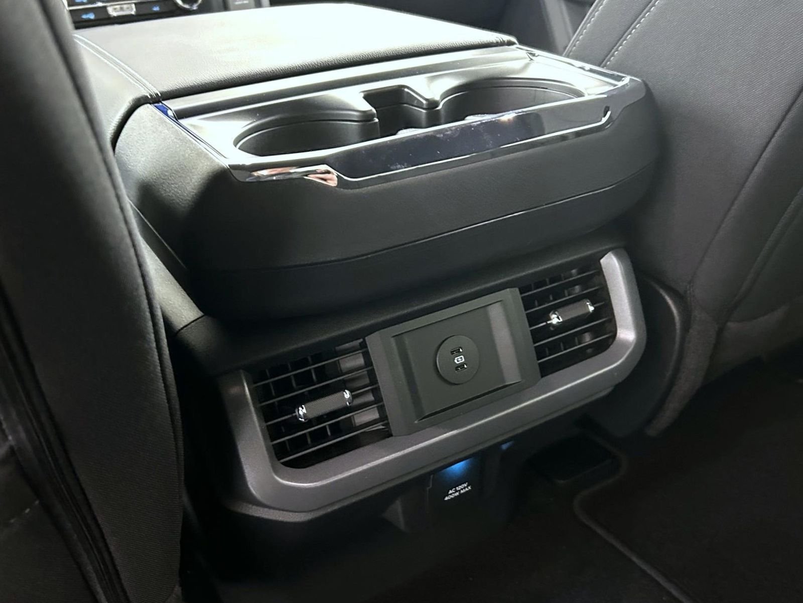 New 2026 Oxford White Ford XLT image 21