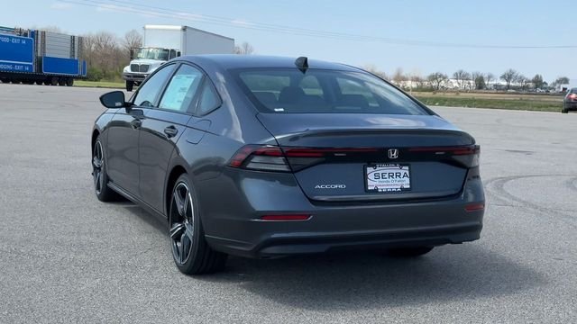 New 2026 Meteorite Gray Metallic Honda SE image 7