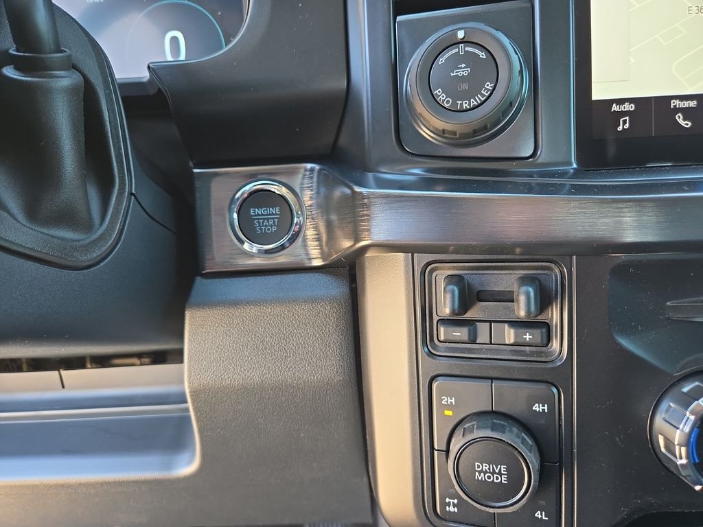 New 2026 Agate Black Metallic Ford F-250® Lariat® image 18