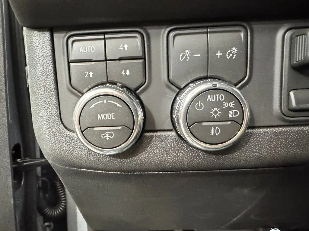 New 2026 Sterling Metallic GMC AT4 image 22