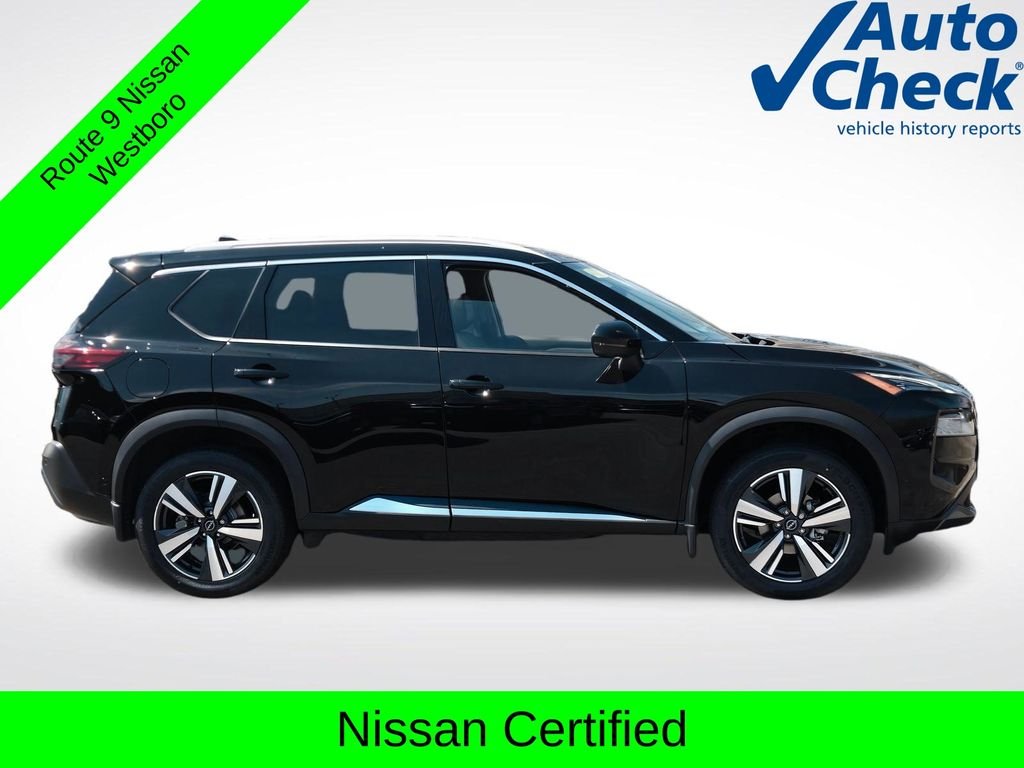 Used 2023 Black Nissan SL image 6