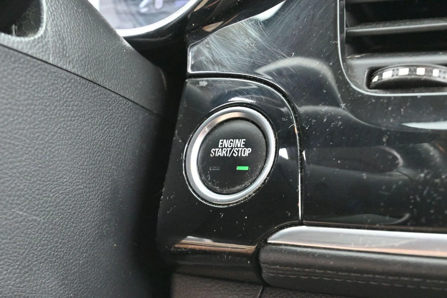 Used 2021 Summit White Buick Preferred image 23