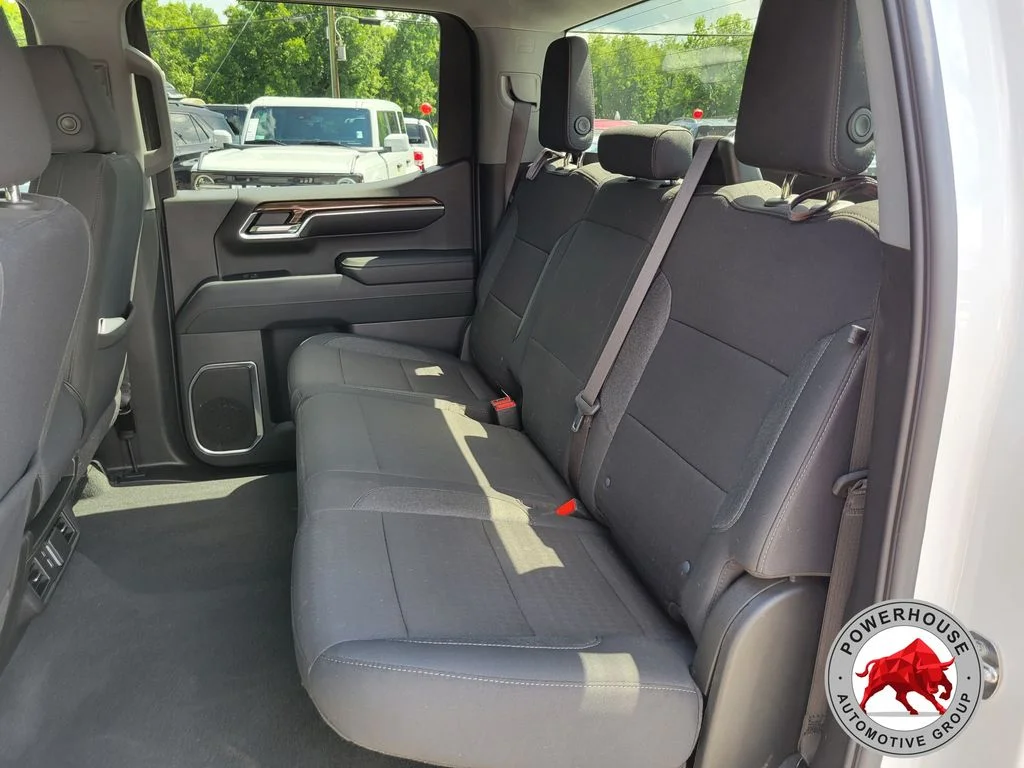 Used 2023 White Chevrolet LT image 15