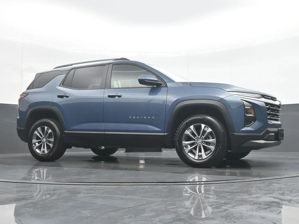 Used 2025 Blue Chevrolet LT image 32
