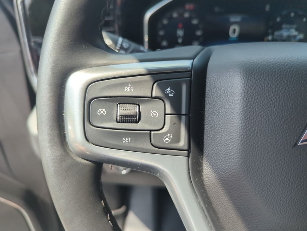 Used 2025 Gray Chevrolet LT image 22