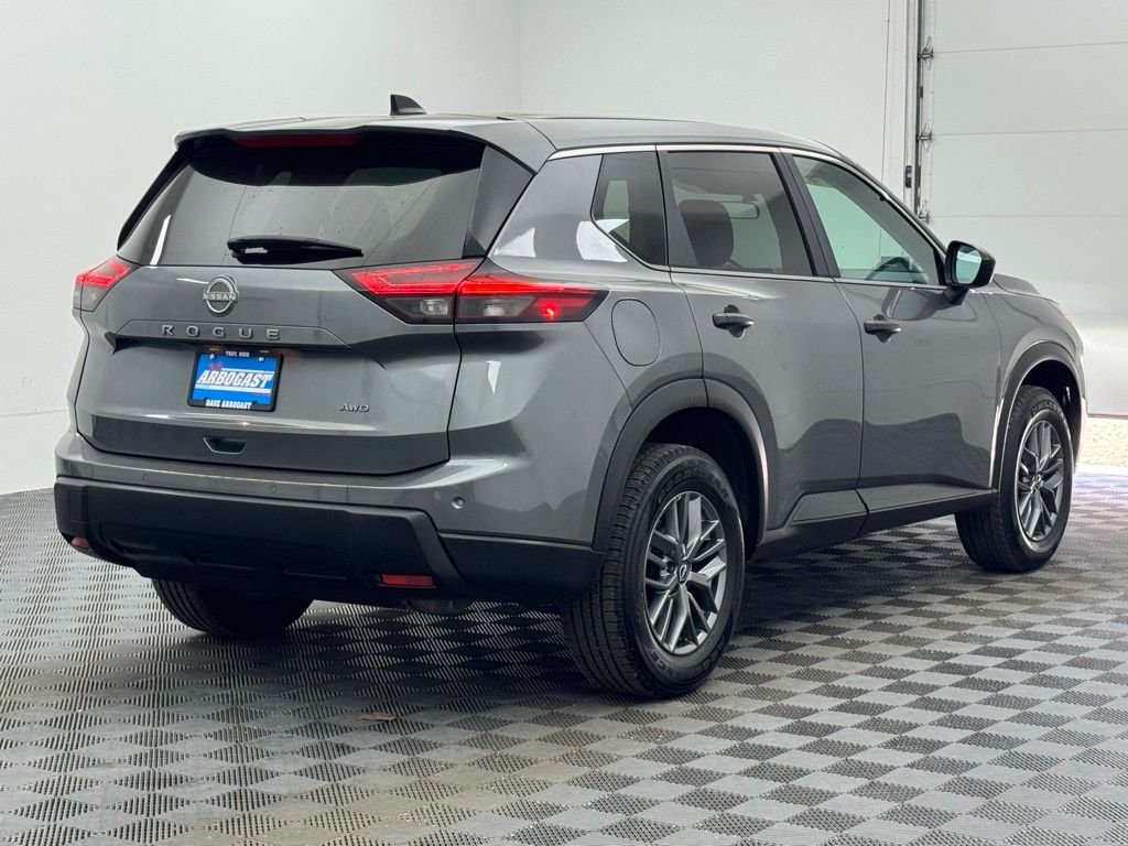 Used 2024 Gun Metallic Nissan S image 5