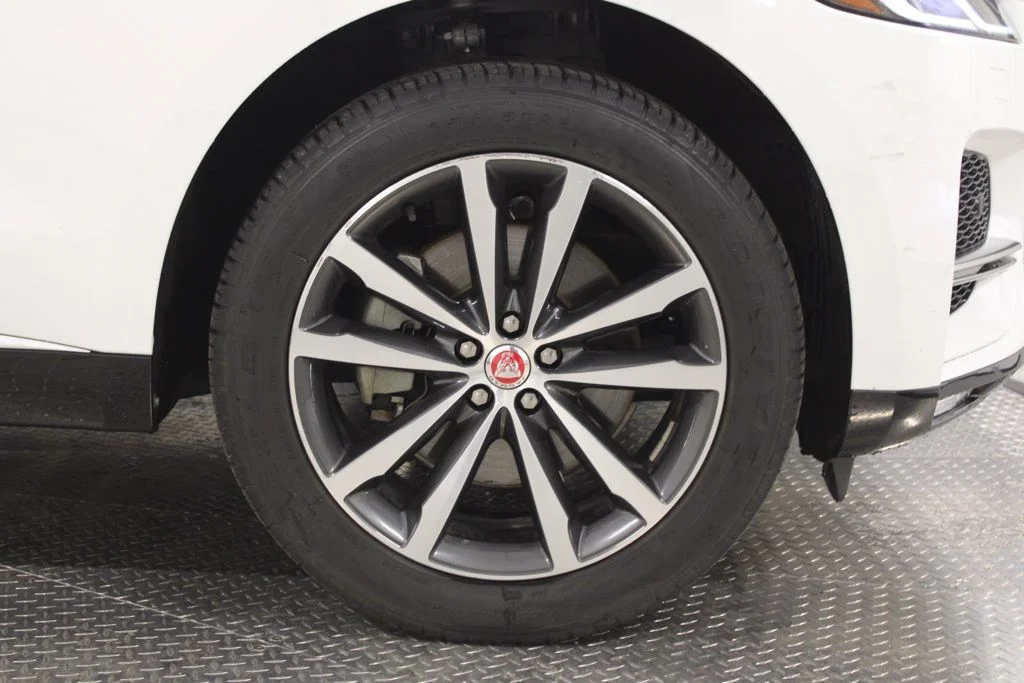 Used 2023 White Jaguar P250 S image 16