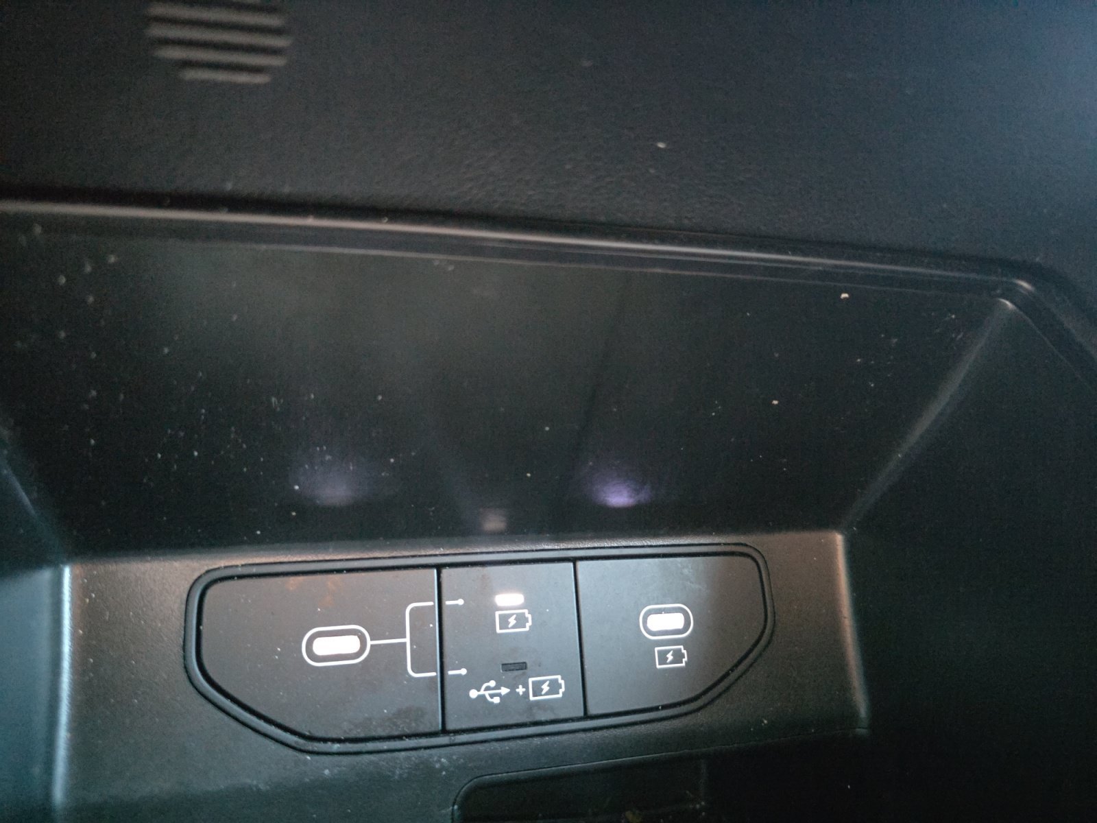 Certified Used 2025 Ebony Black Kia LX image 18