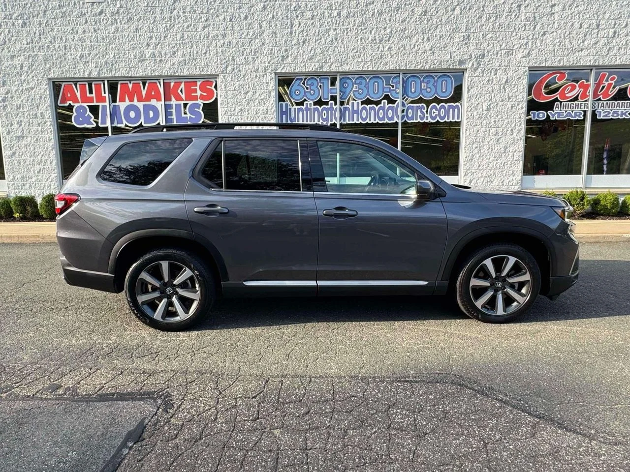 2024 Honda Pilot Touring - Photo 8