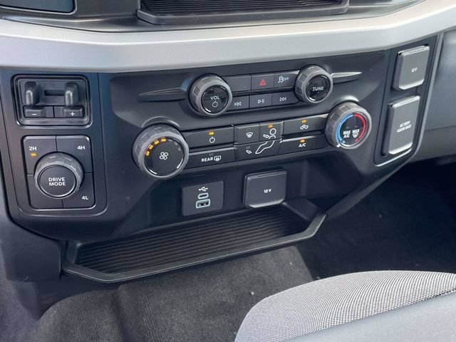 New 2026 Agate Black Metallic Ford XL image 20