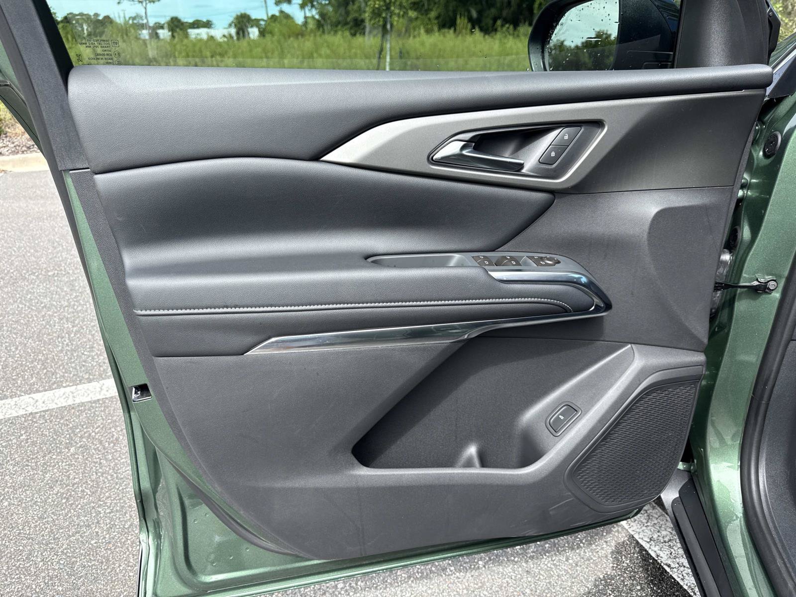 2027 Chevrolet Traverse LT - Photo 18