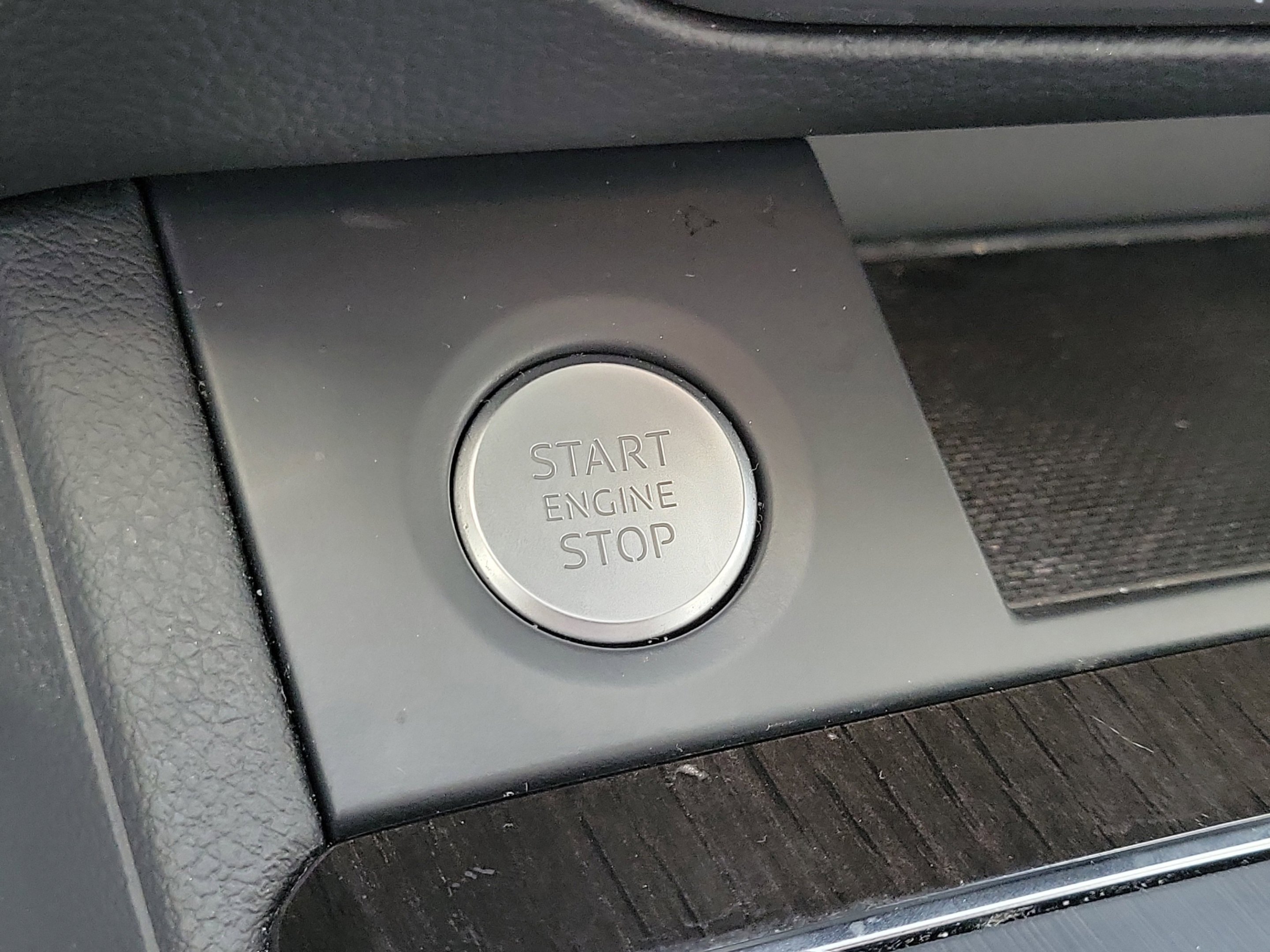 Used 2019  Audi Premium image 27
