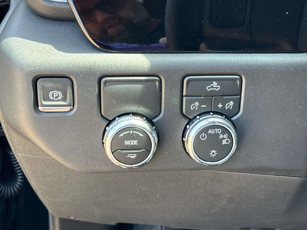 2026 GMC Sierra 1500 SLE - Photo 37