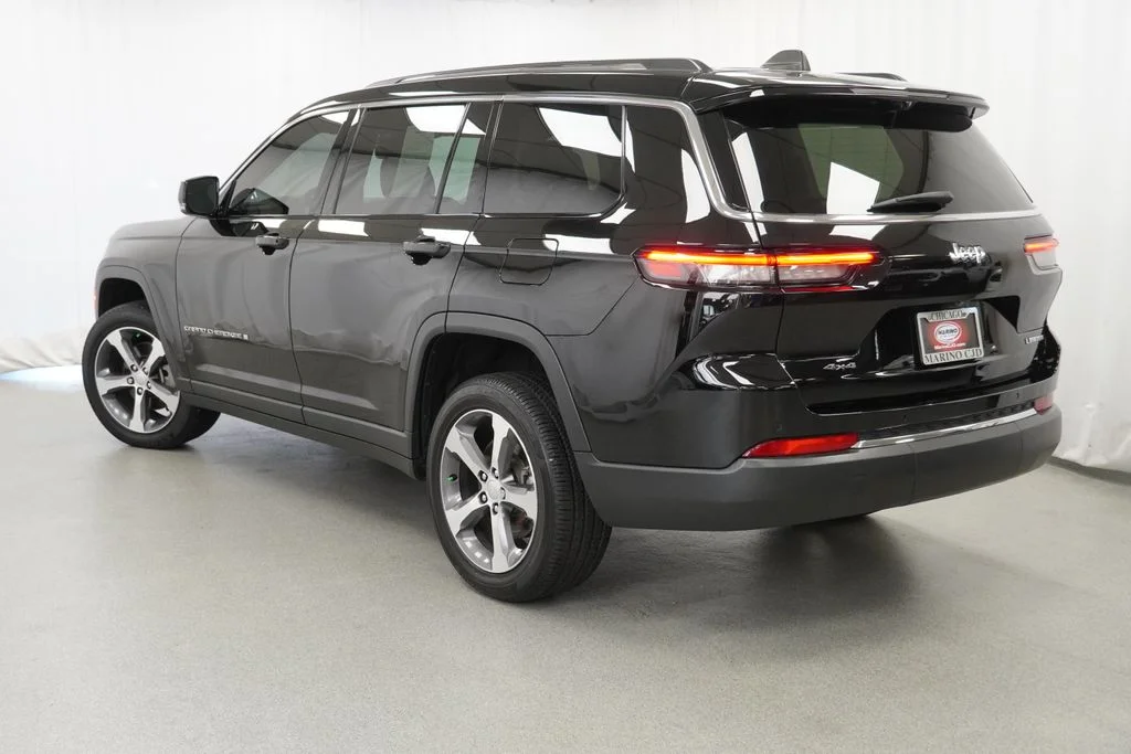 Used 2023 Black Jeep Limited image 14