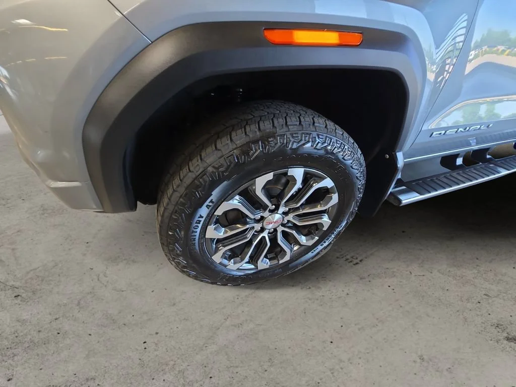 2024 GMC Canyon Denali - Photo 9