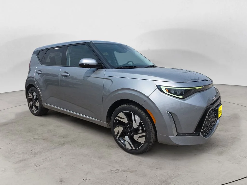 Used 2024 Gray Kia GT-Line image 3