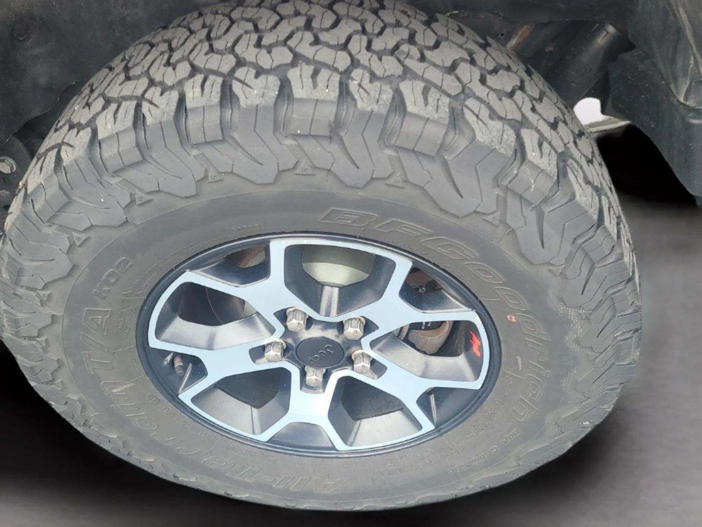 Used 2021 Snazzberry Pearlcoat Jeep Unlimited Rubicon image 25