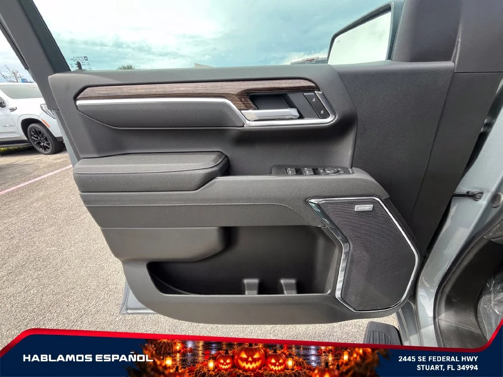 New 2026 Sterling Metallic GMC Elevation image 23