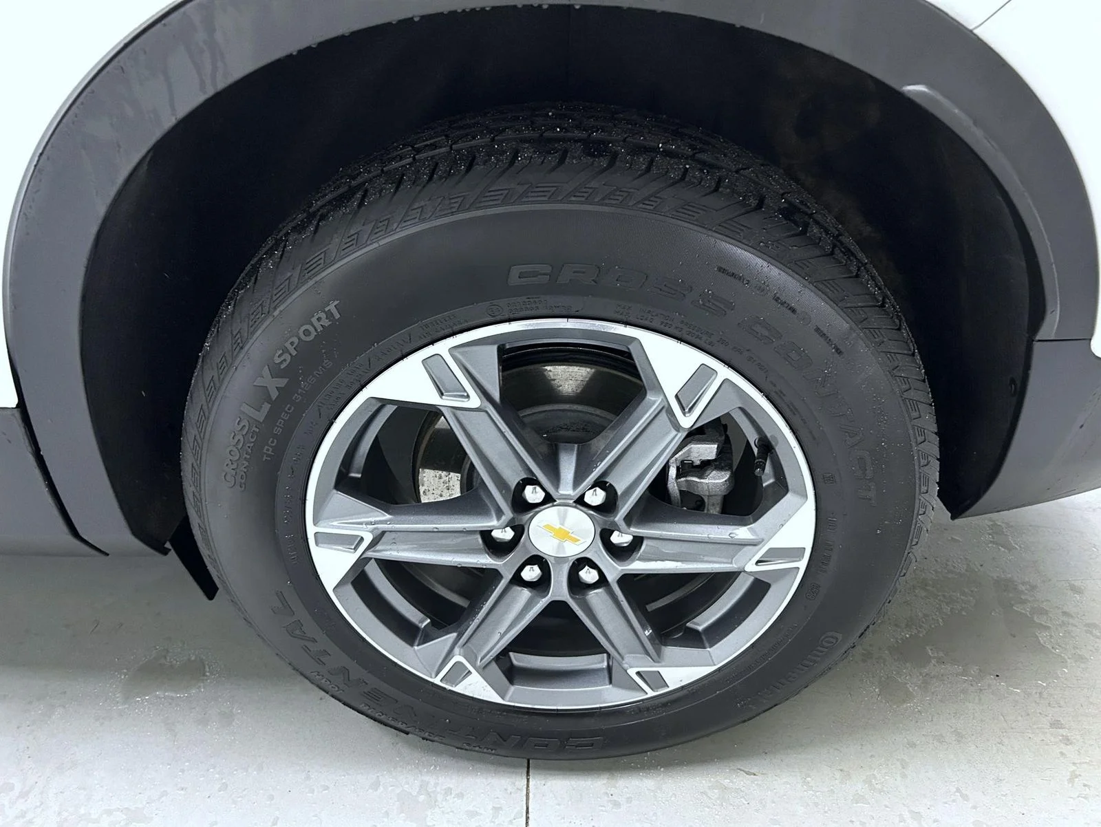 Used 2025 White Chevrolet LT image 22
