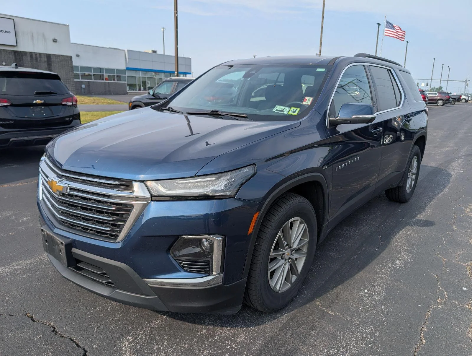 Used 2023 Northsky Blue Metallic Chevrolet LT Cloth image 4