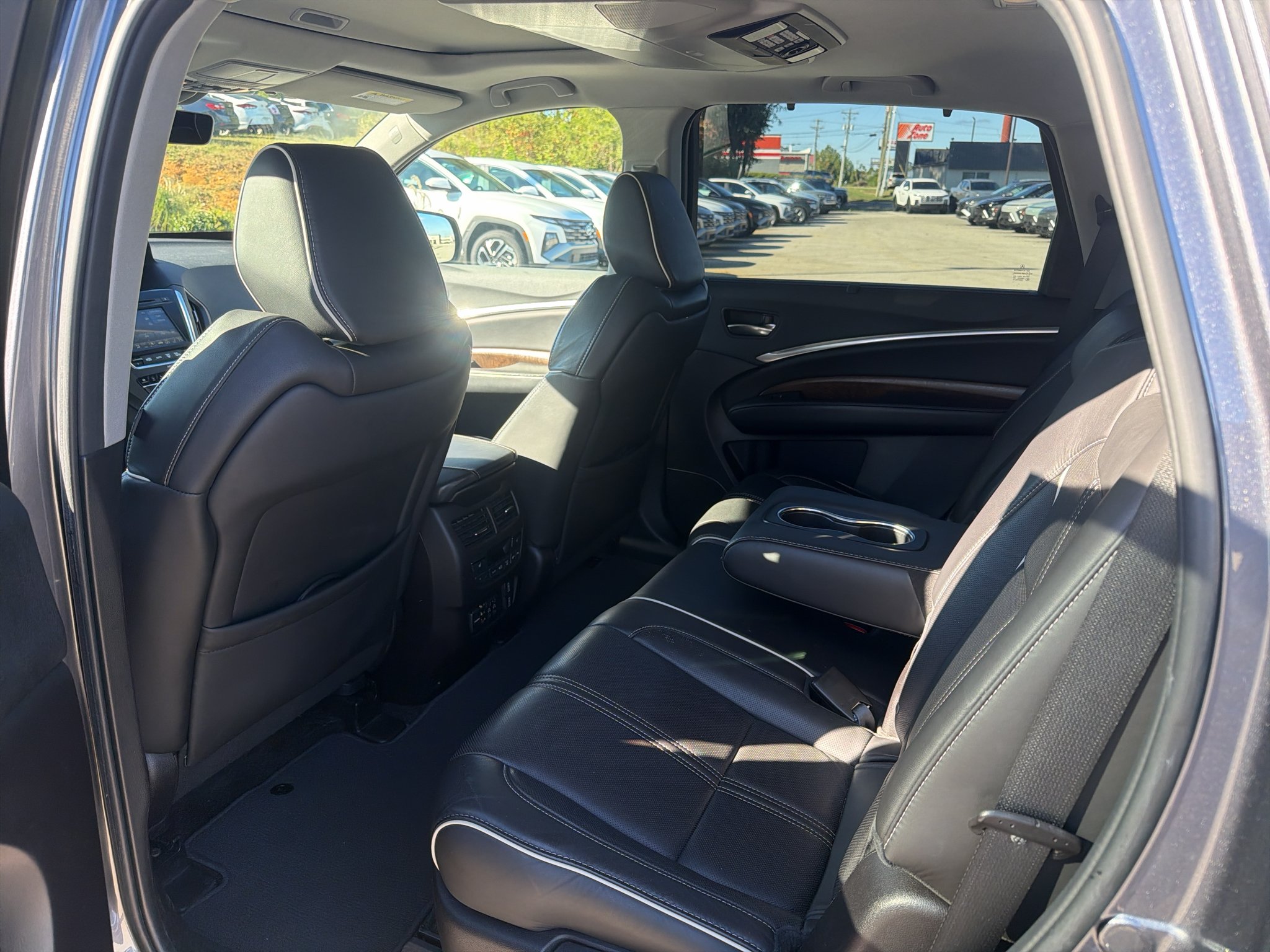 Used 2018 Modern Steel Metallic Acura w/Advance/Entertainment Pkg image 9