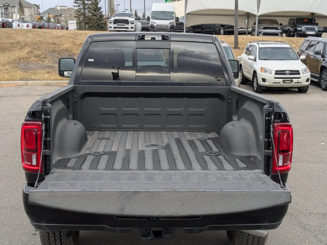 New 2026 Black RAM Limited - - 4x4 - Night Edition - 5th W & Gooseneck Prep - Level 1 Equip & More! image 7