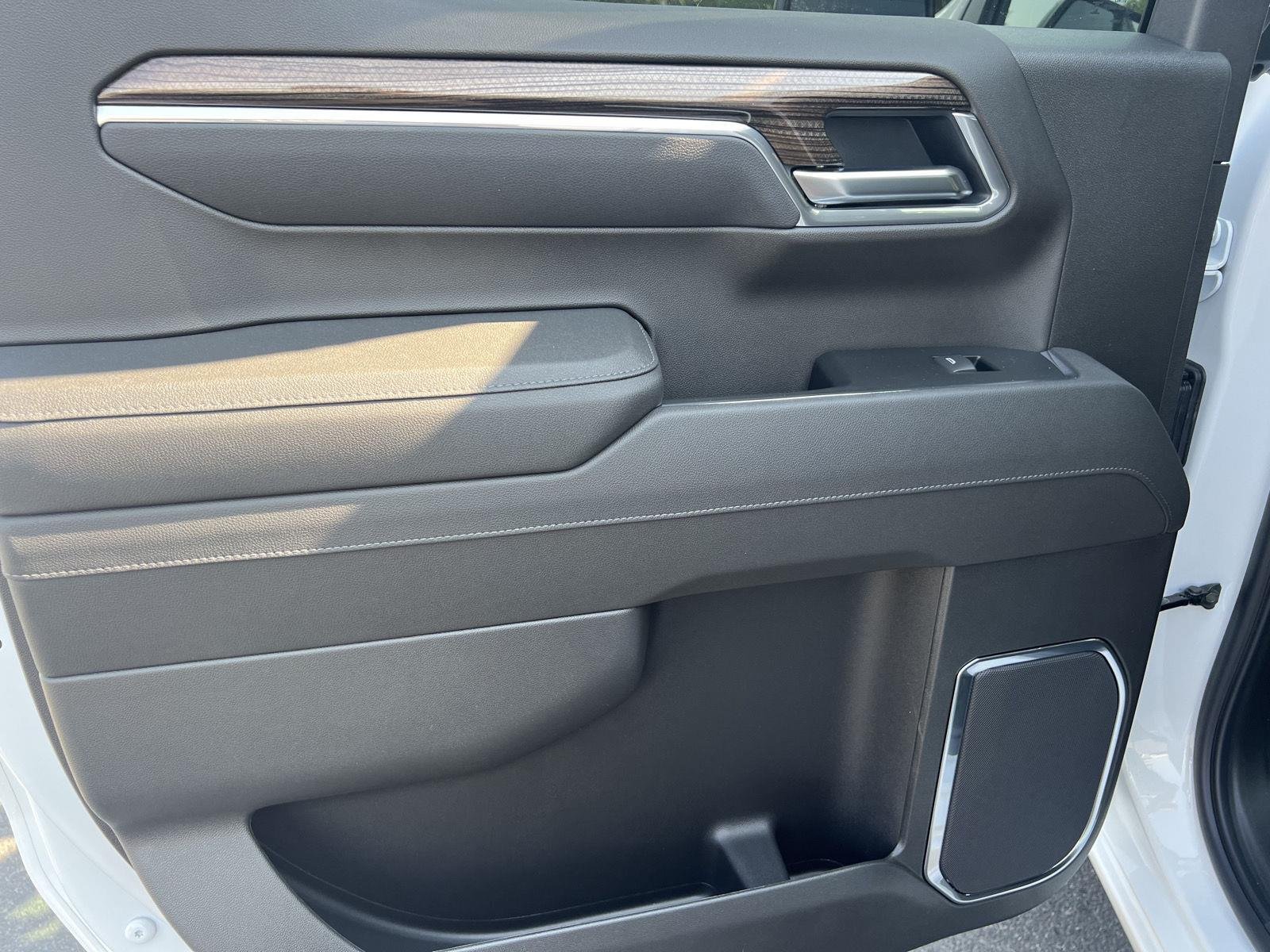 New 2026 Summit White Chevrolet LT Trail Boss image 30