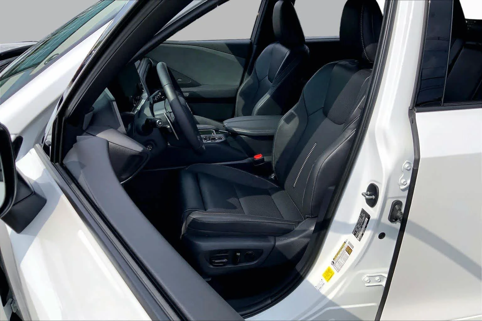 Certified Used 2025 WIND CHILL PEARL Lexus Luxury image 8