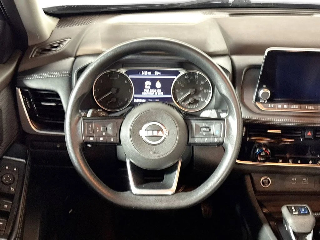 Used 2022 Blue Nissan SV image 13