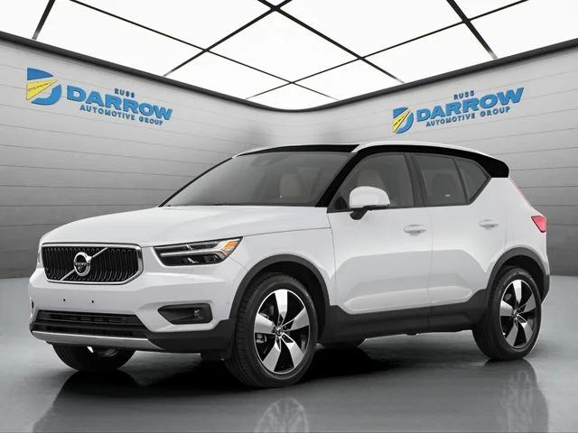 Used 2019 White Volvo R-Design image 1