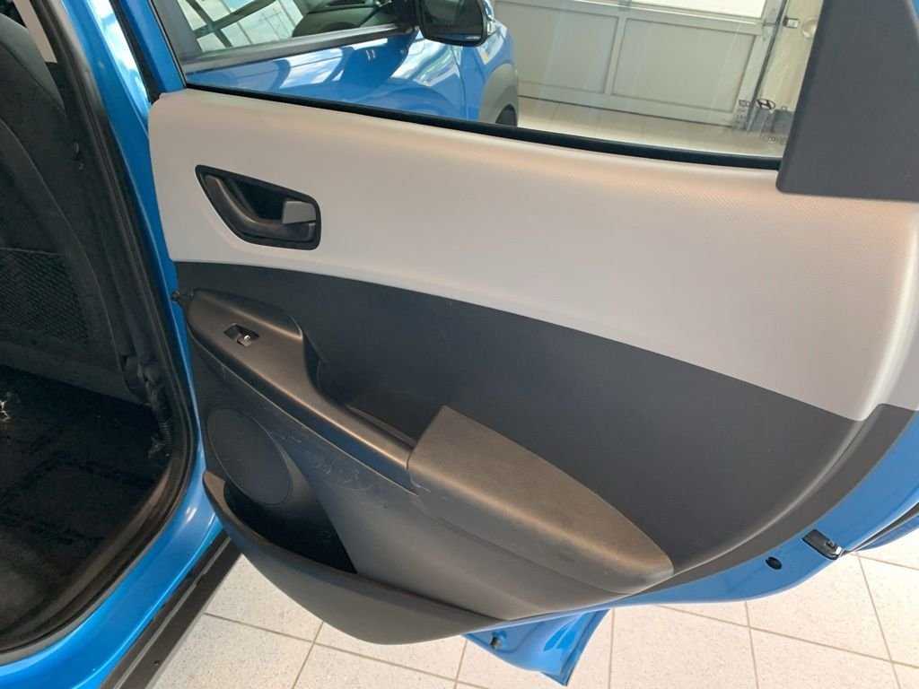 2020 Hyundai Kona SEL - Photo 17